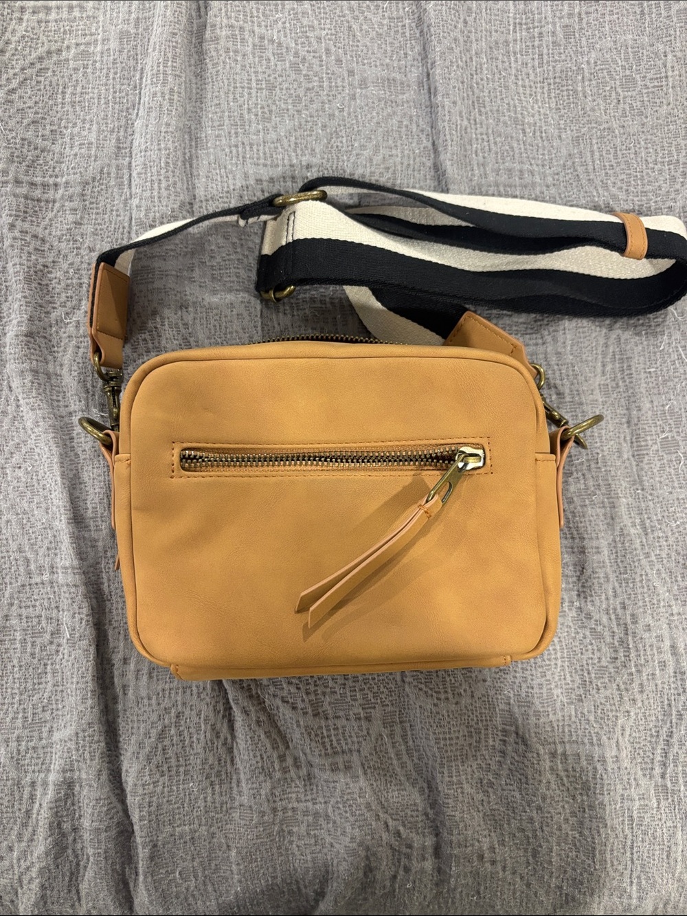 Universal Thread Mustard Tan Crossbody Bag with Striped Strap
